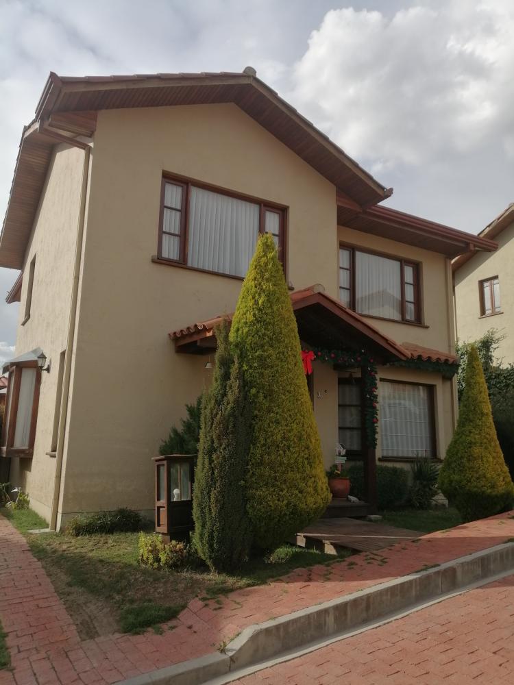 CASA EN VENTA EN ACHUMANI